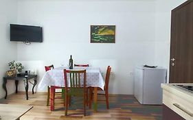 Apartment Luskino 22